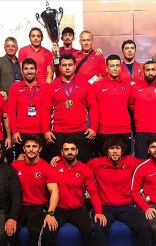 Güreşte büyük zafer