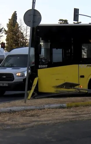 İETT kazalarına yenileri eklendi! Önce Küçükçekmece sonra Kadıköy! Şoförler kontrollerini kaybedip kaza yaptı