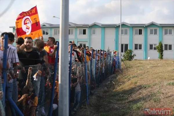 Son dakika: Galatasaray'ın yeni transferi Falcao İstanbul'da! - 45