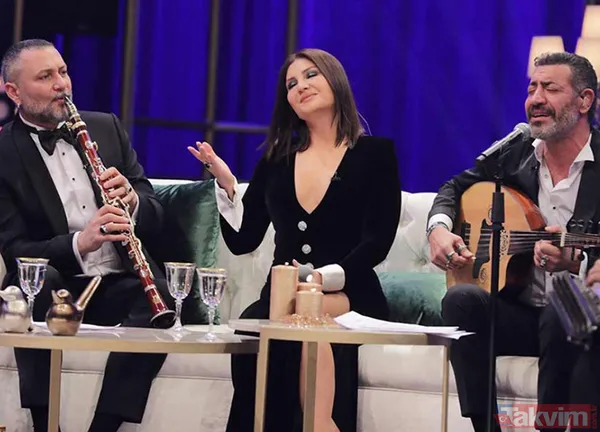 Sibel Can ile romantik partneri Hakan Altun aralarındaki o gerçekle şaşırttı! Duyan küçük dilini yuttu meğer ünlü sanatçılar... - 1