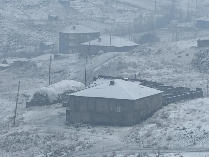 hava-durumu-1705550139635.jpg HAVA DURUMU| Meteoroloji'den İstanbul dahil 10 ile sarı kodlu uyarı! Dikkat hamleli fırtına geliyor-16