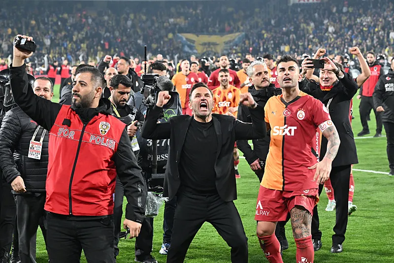 Galatasaray'dan transferde Fenerbahçe'ye çalım! O yıldızlar listede - 1