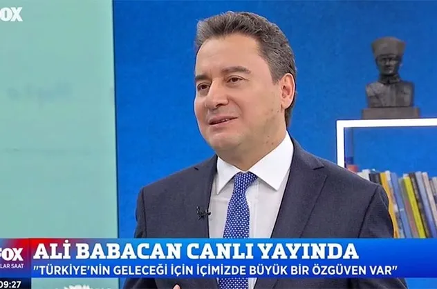 "Fox'un kadrolu ekonomisti Ali Babacan'ın devri bitti! Yaşasın Keynes!"