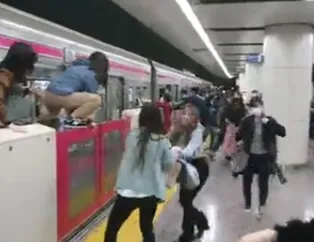Tokyo’da vahşet! Trendeki yolculara asit ve bıçakla...