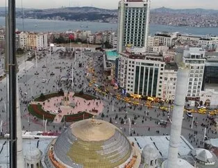 Taksim Camii’nin minarelerinin külahları yerleştirildi! O anlar havadan görüntülendi