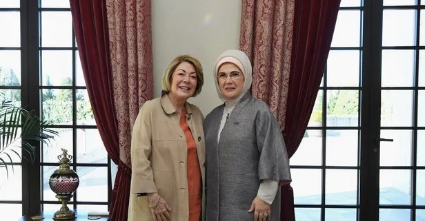 Emine Erdoğan, Sultan II. Abdülhamit Han'ın torunu Mediha Nami Osmanoğlu de Martinez Hernandez ile görüştü