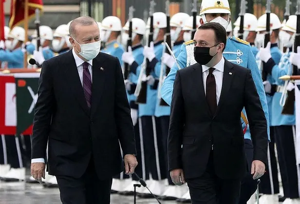 son-dakika-gurcistan-basbakani-garibashvili-ankarada-baskan-erdogan-torenle-karsiladi-1622562309521.jpeg Son dakika: Başkan Erdoğan ve Gürcistan Başbakanı Garibashvili'den Ankara'da ortak açıklama!-2