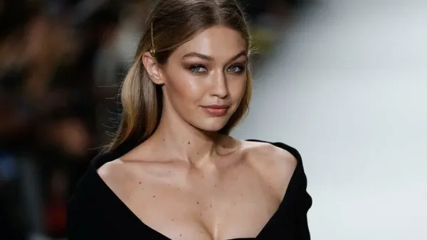 Filistinli Bella-Gidi Hadid kardeşler ile Dua Lipa İsrail'i protesto etti! New York Times gazetesi de skandala imza attı-3