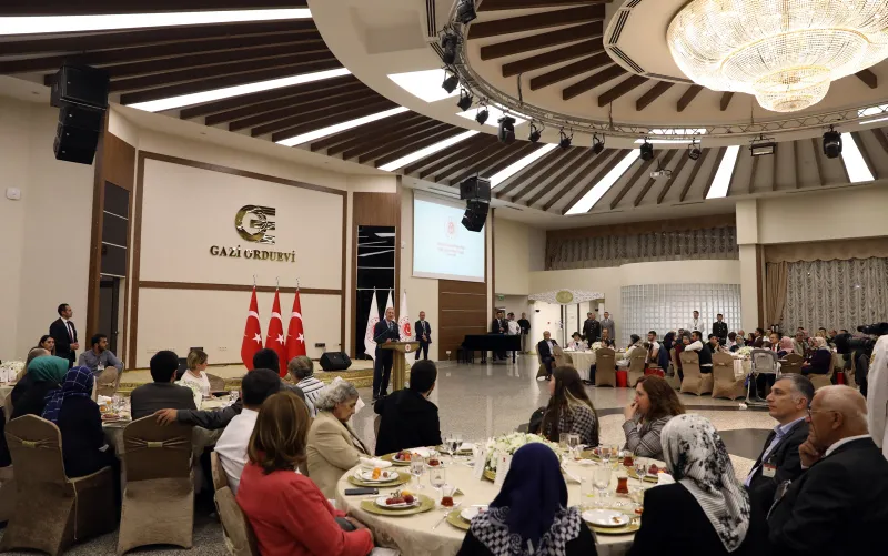 Bakan Akar ve komutanlardan şehit aileleri ile iftar - 6