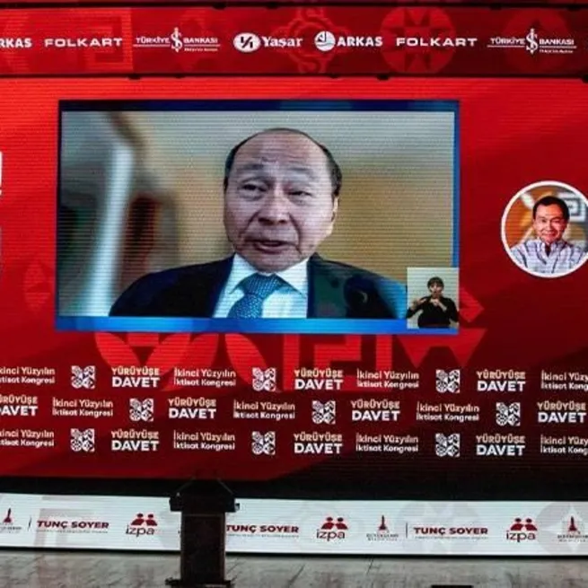 CHPli belediyenin İzmirde düzenlediği kongrede skandal! Japon asıllı ABDli profesör Başkan Erdoğanı hedef aldı muhalefete oy istedi