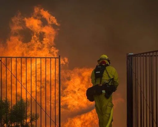 Komşusuyla kavga etti, eyaleti yaktı!