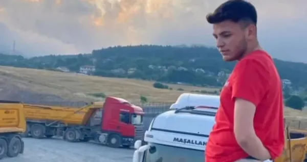 kamyon-carpmasi-sonucu-yaralanmisti-polis-memuru-sehit-oldu-1699821399853.jpg Kamyon çarpması sonucu yaralanmıştı: Polis memuru şehit oldu-2