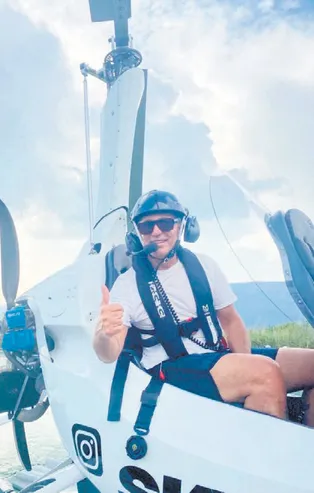 Melisa Sütşurup ile Marmaris'te tatilde olan Mustafa Sandal'a kaza şoku! Apar topar  ‘Gyrokopter’ isimli helikoptere binerek...