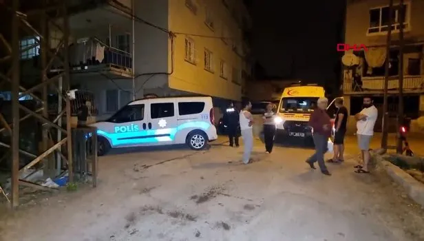 Adana'da akılalmaz olay! Terasta hırsızlık şüphesiyle yakaladıkları kişiye meydan dayağı attılar