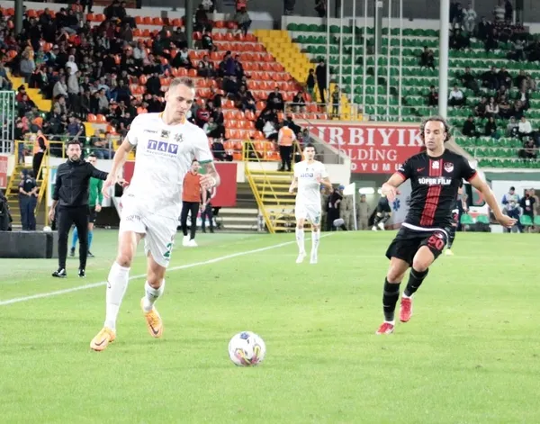 alanyaspor-evinde-gaziantepi-rahat-gecti-1667071258830.jpg