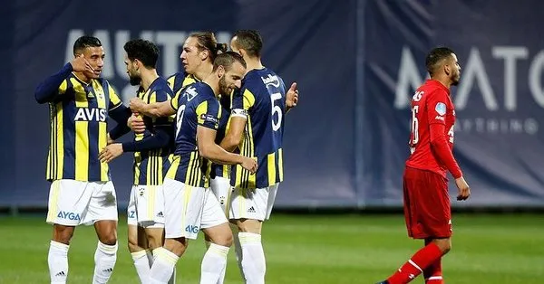 Fenerbahce Galibiyetle Noktaladi Fenerbahce 3 2 Az Alkmaar Takvim
