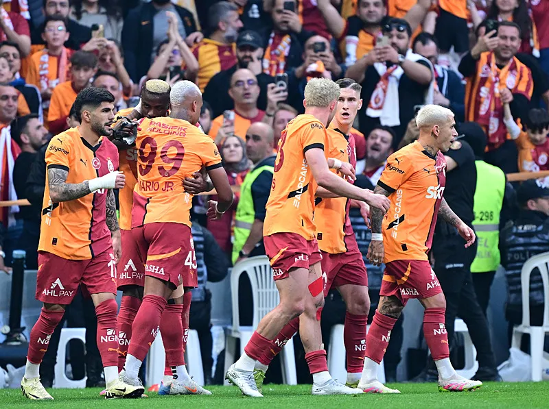 Galatasaray'ın 25. şampiyonluk hikayesi! 5. yıldız işte böyle geldi - 5