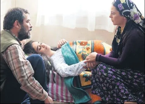 Hayat acılarla yüzleşiyor