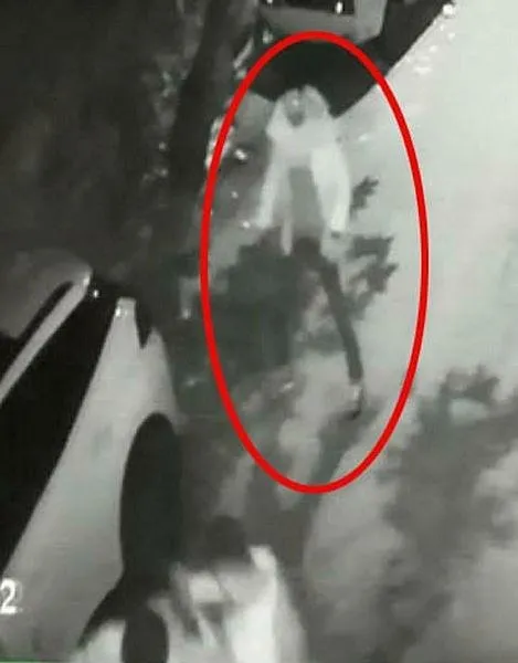 dugun-sonrasi-hesap-kavgasi-neden-sormadan-odedin-silahlar-cekildi-1635184067487.jpeg Düğün sonrası 'hesap' kavgası: Neden sormadan ödedin? Silahlar çekildi...-5