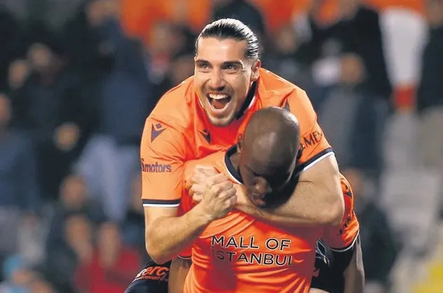 Demba Ba Fransıza dersini verdi!