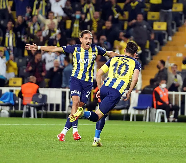 fenerbahce-olympiakos-maci-ne-zaman-saat-kacta-hangi-kanalda-uefa-avrupa-ligi-fb-olympiakos-maci-canli-veren-yabanci-kanallar-listesi-1632975968314.jpg