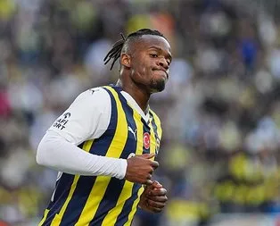 Forvette Batshuayi savunmada Djiku