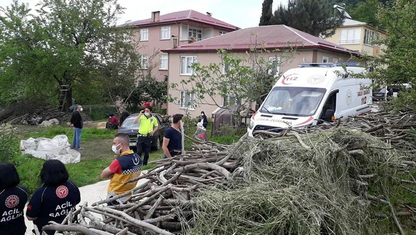Giresun Bulancak'ta baltalı dehşet: 2 ölü, 2'si polis 3 yaralı-3