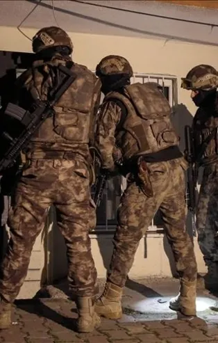 Adana ve Siirt'te PKK/KCK operasyonu: 9 şüpheli yakalandı