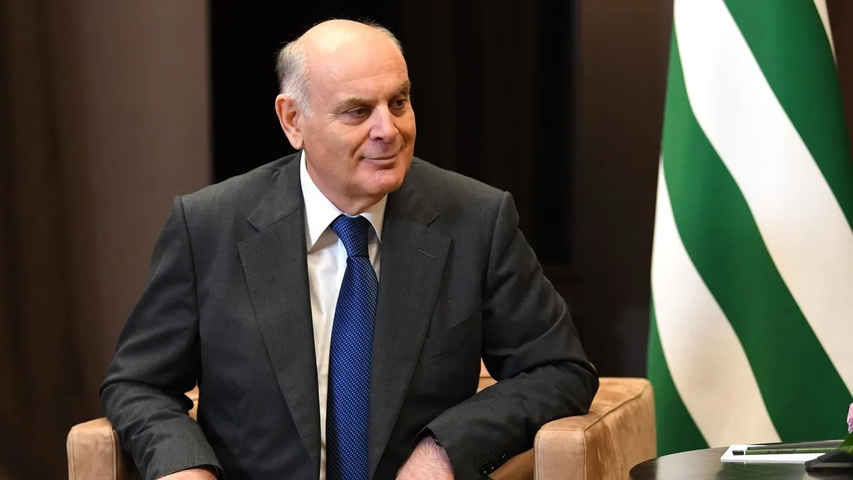 Gürcistan'dan tek taraflı bağımsızlığını ilan eden Aslan Bjania istifa etti