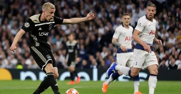 Ajax finale Donny van de Beek ile göz kırptı