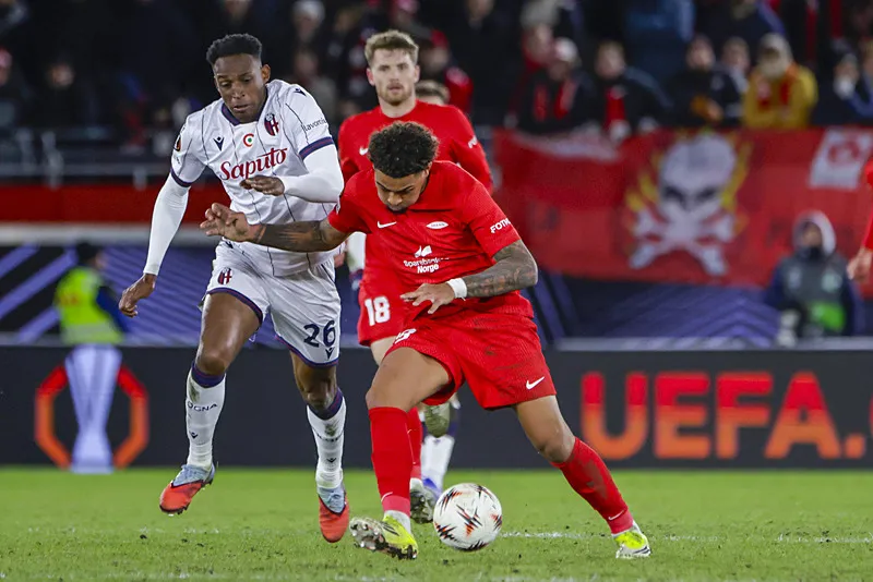 Fenerbahçe'den dünya yıldızı stoper ve forvet transferi! Bombalar patlayacak - 16