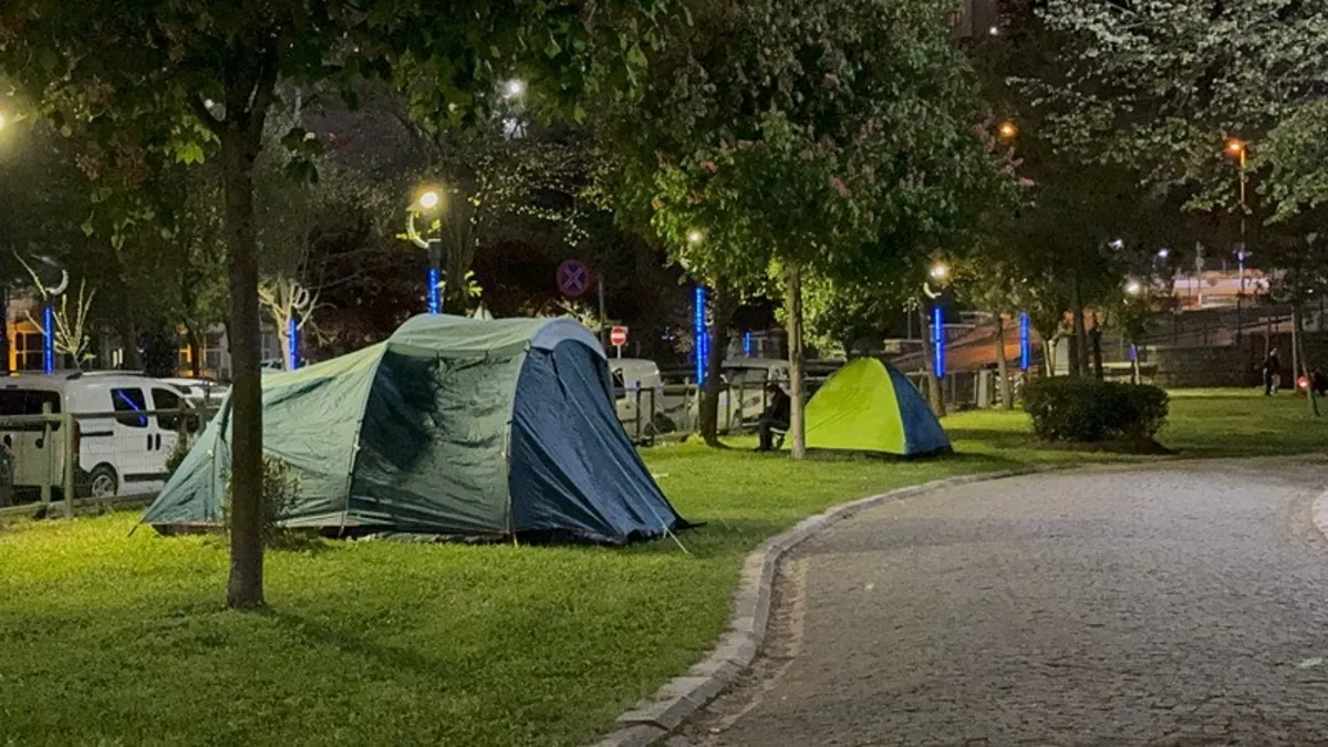Dünya basını İstanbul'daki 6.2 büyüklüğündeki depremi konuştu!