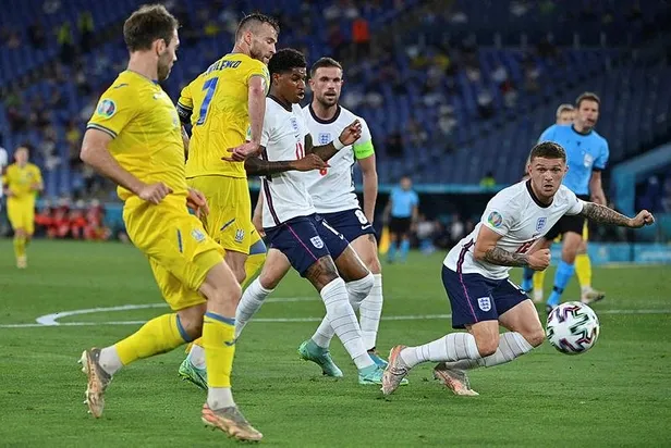 ukraynayi-4-0-maglup-eden-ingiltere-yari-finale-yukseldi-euro-2020-mac-sonucu-1625345719084.jpeg Ukrayna'yı 4-0 mağlup eden İngiltere yarı finale yükseldi! | EURO 2020 MAÇ SONUCU-2