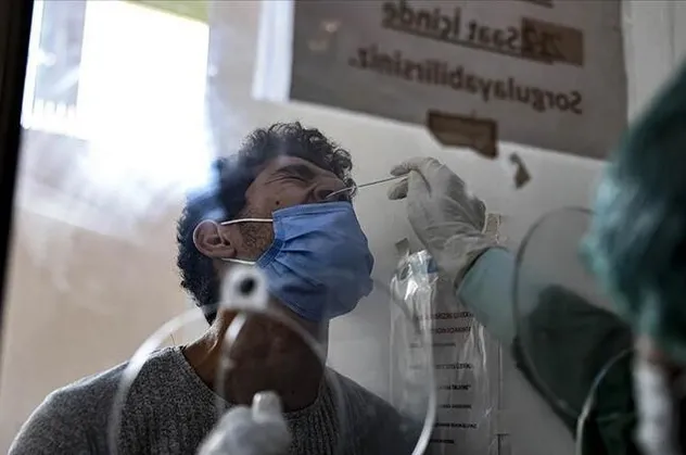 Sağlık Bakanlığından flaş uyarı: Karekodu olmayan PCR testleri geçerli değil