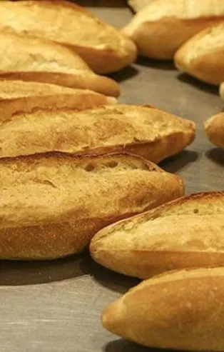 CHP'li belediye iş başında! İzmir'de ekmeğin gramajı düştü fiyatı arttı