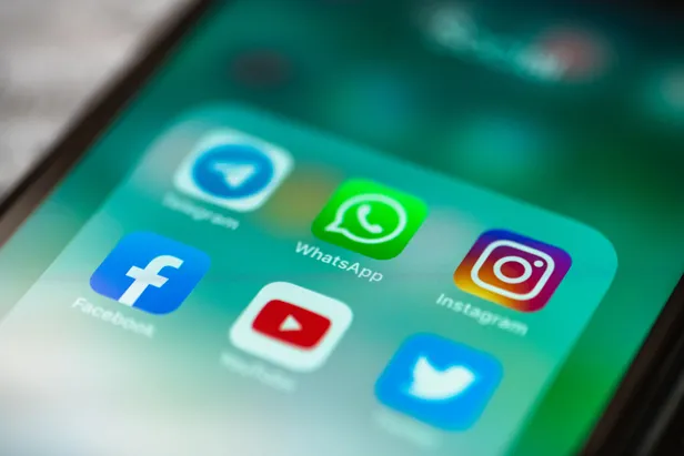 whatsapp-coktu-mu-11-nisan-whatsapp-mesajlar-neden-iletilmiyor-whatsapp-ne-zaman-duzelecek-1649691443610.jpg Whatsapp çöktü mü? 11 Nisan Whatsapp mesajlar neden iletilmiyor? Whatsapp ne zaman düzelecek?-5