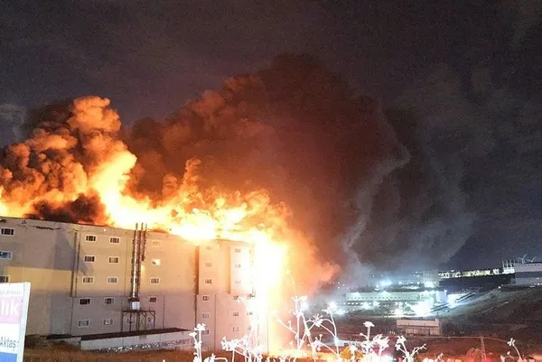Son dakika: Hadımköy'deki yangın kontrol altına alındı!-2