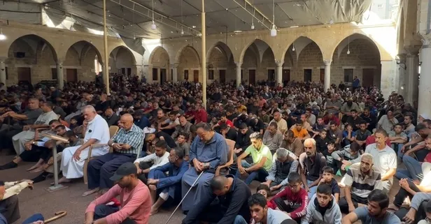 Gazze'de ateşkes sonrası ilk cuma! Filistinliler Seyyid Haşim Camisi'ne koştu