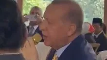 Başkan Erdoğan Endonezyada Mehter Marşına eşlik etti