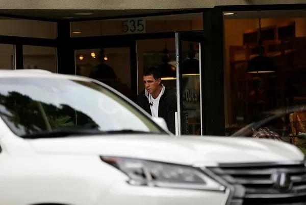 ABD'deki firari FETÖ'cülerin lüks yaşamı dikkat çekiyor-7