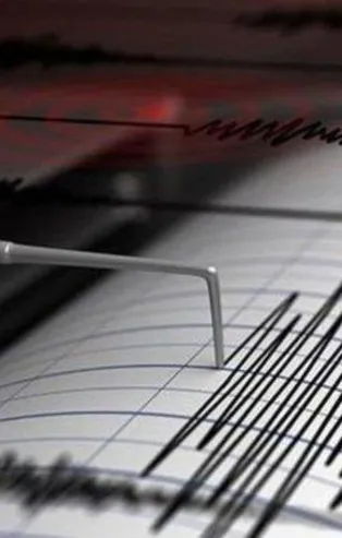 Papua Yeni Gine'de 7 büyüklüğünde deprem