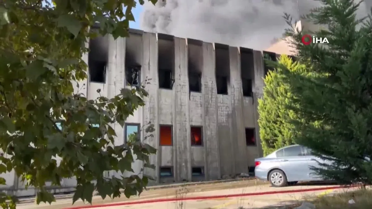 Çerkezköy'deki kumaş fabrikasında yangın!