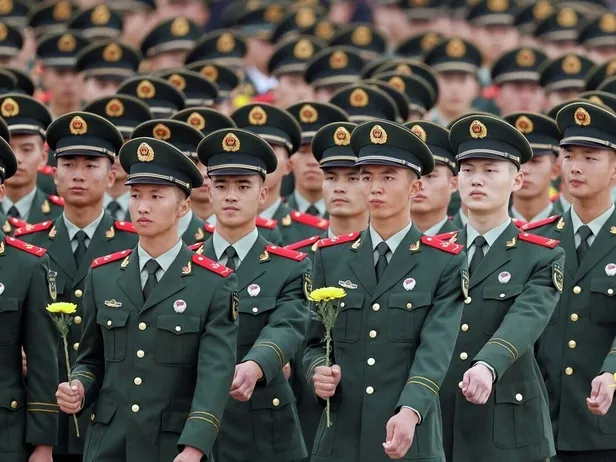 abdye-gozdagi-cin-halk-kurtulus-ordusu-tabikat-icin-rusyaya-asker-gonderiyor-1660761786638.jpeg ABD'ye gözdağı! Çin Halk Kurtuluş Ordusu tabikat için Rusya'ya asker gönderiyor-6