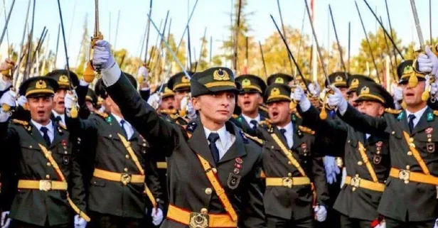 Millete kılıç çekmenin bedeli! TSK üzerindeki disiplinsizlik gölgesini kaldırma vakti | Kim bu vesayet özlemi çeken tehditkar binbaşı?