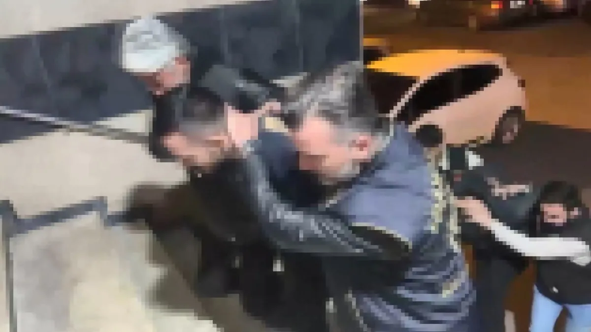 İstanbul'da iki ayrı cinayet! Yurt dışına kaçmaya hazırlanan 3 şüpheli Edirne'de yakalandı