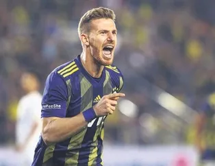 Fener’in kafası çalışıyor