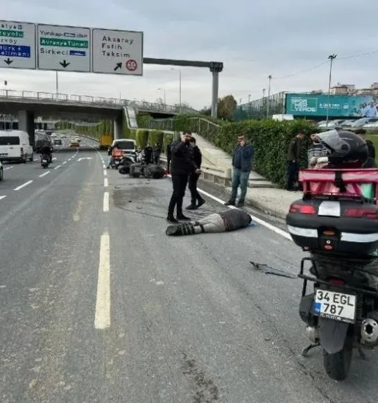 somali-cumhurbaskaninin-oglunun-karistigi-kazaya-iliskin-yeni-gelisme-adalet-bakani-tunc-duyurdu-polisler-hakk-1702218764149.jpeg Somali Cumhurbaşkanı'nın oğlunun karıştığı kazaya ilişkin yeni gelişme! Adalet Bakanı Tunç duyurdu: Polisler hakkında soruşturma başlatıldı-2