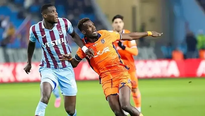 trabzonspor-basaksehir-ile-1-1-berabere-kalip-2-puan-kaybetti-1703369756863.jpeg