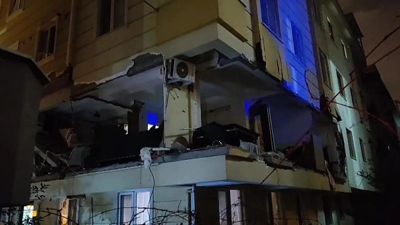Ümraniye’de gece saatlerinde patlama! Evin duvarları yıkıldı