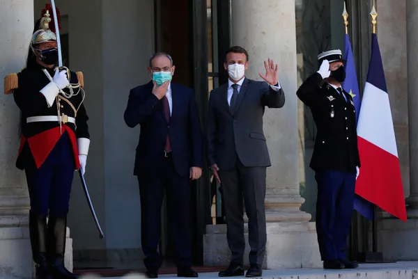 pariste-pasinyani-agirlayan-macron-haddini-asti-azerbaycan-ordusu-ermenistanin-egemen-topraklarini-terk-etmeli-1622550957863.jpg Paris'te Paşinyan'ı ağırlayan Macron haddini aştı: Azerbaycan ordusu Ermenistan'ın egemen topraklarını terk etmeli-4